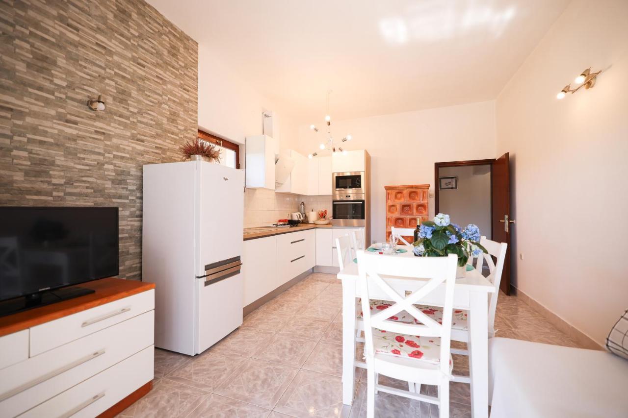 Apartments Marta Verunić Kültér fotó