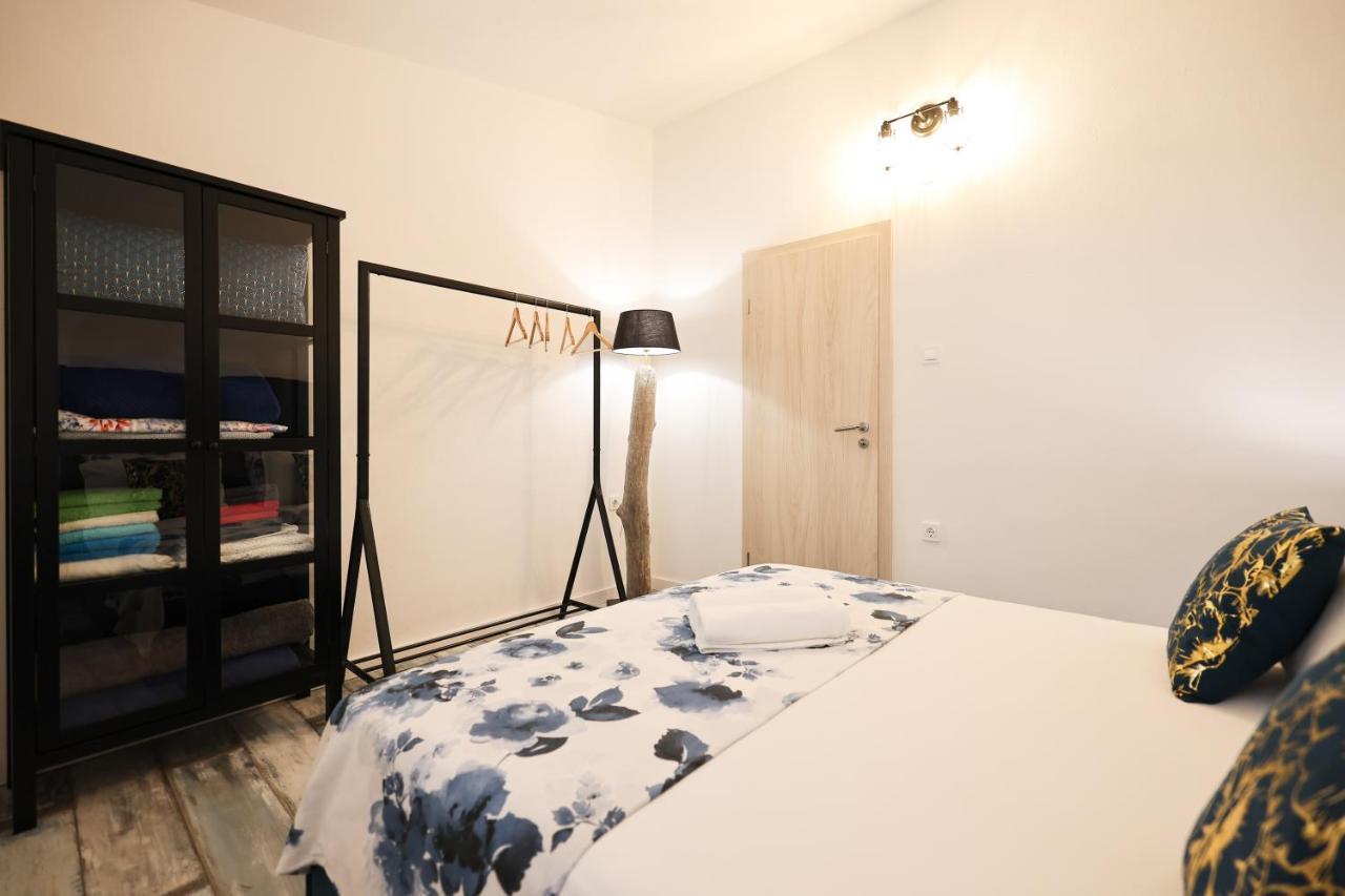 Apartments Marta Verunić Kültér fotó