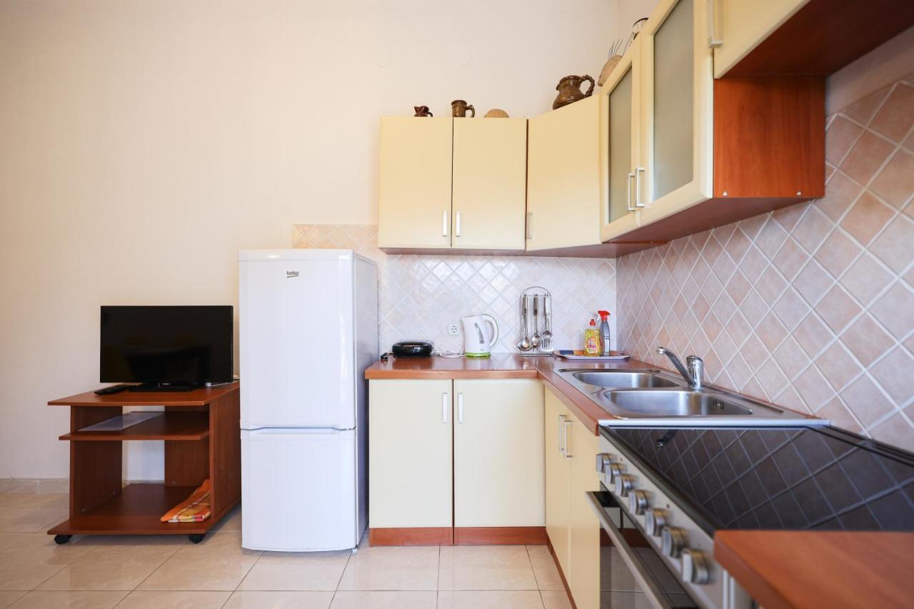 Apartments Marta Verunić Kültér fotó